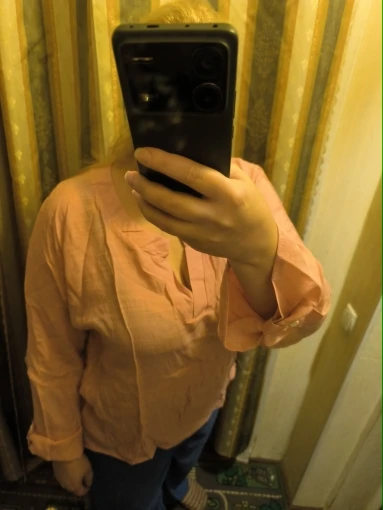 Versatile V-Neck Blouse: 6-Color Stylish Women's Top photo review