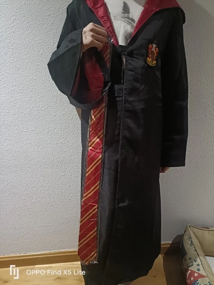 Robe sorcier noire, capuche, cravate rouge