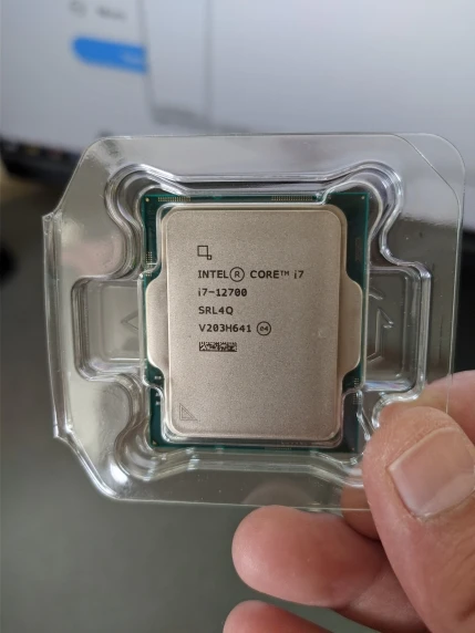 Intel Core i7-12700 NEW i7 12700 Processor 25M Cache up to 4.90 GHz Twelve Cores LGA 1700 NO QS photo review