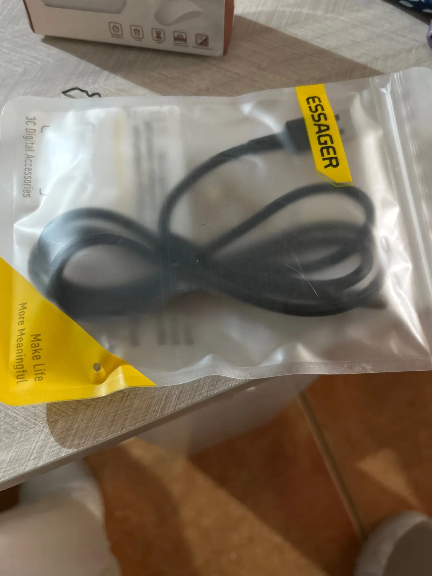 Essager Fast Charging For iPhone Usb Cable 11 12 13 Pro Max Mini Xs Xr X SE 8 7 6 Plus 6s 5 5s 2.4A Wire For iPhone Charger Cord photo review