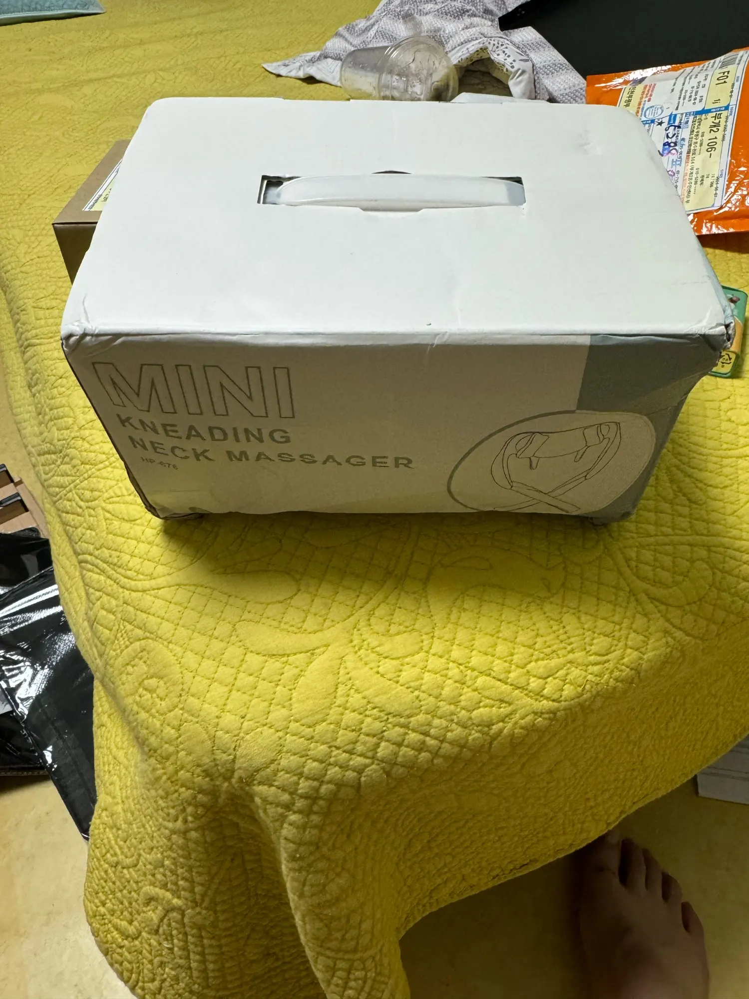 ReFresh - Nacken- und Rückenmassagegerät (Beige) photo review