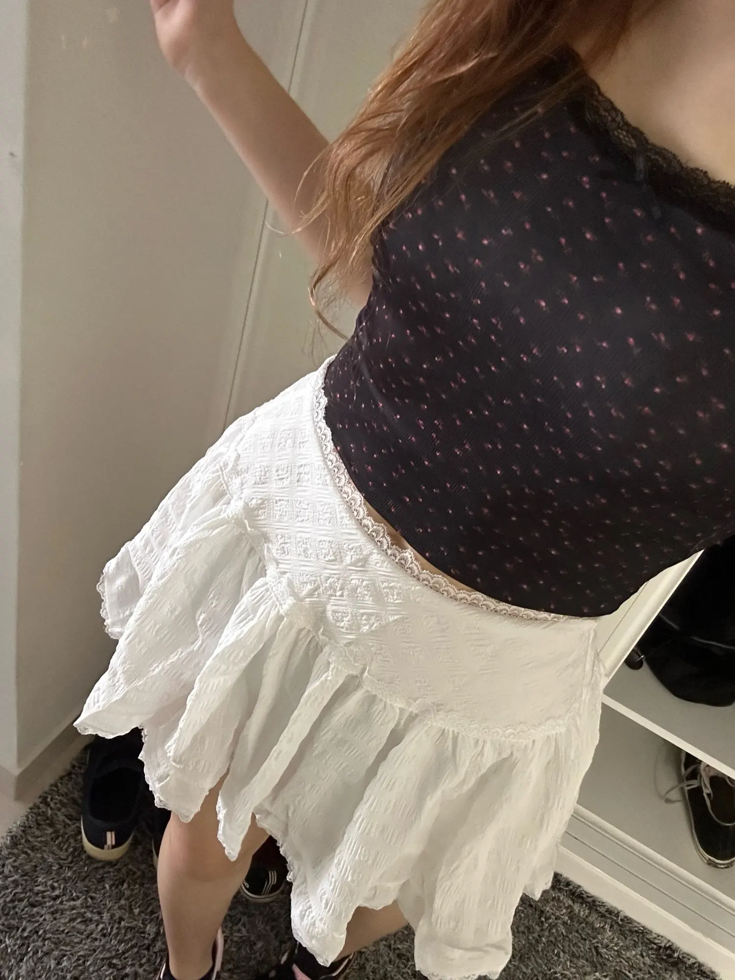 Y2 K Ruffled Lace Trim Mini Skirt for Summer Elegance photo review