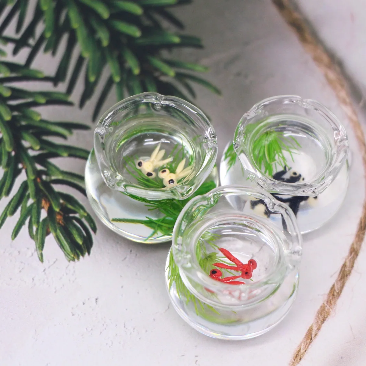 

1: 12 Dollhouse Miniature Food And Game Accessories Simulation Mini Glass Goldfish Tank Home Model 2.7 * 2.3cm