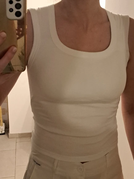 Women's Seamless Built-in Bra Tank Top - All-Season Breathable Workout Vest photo review