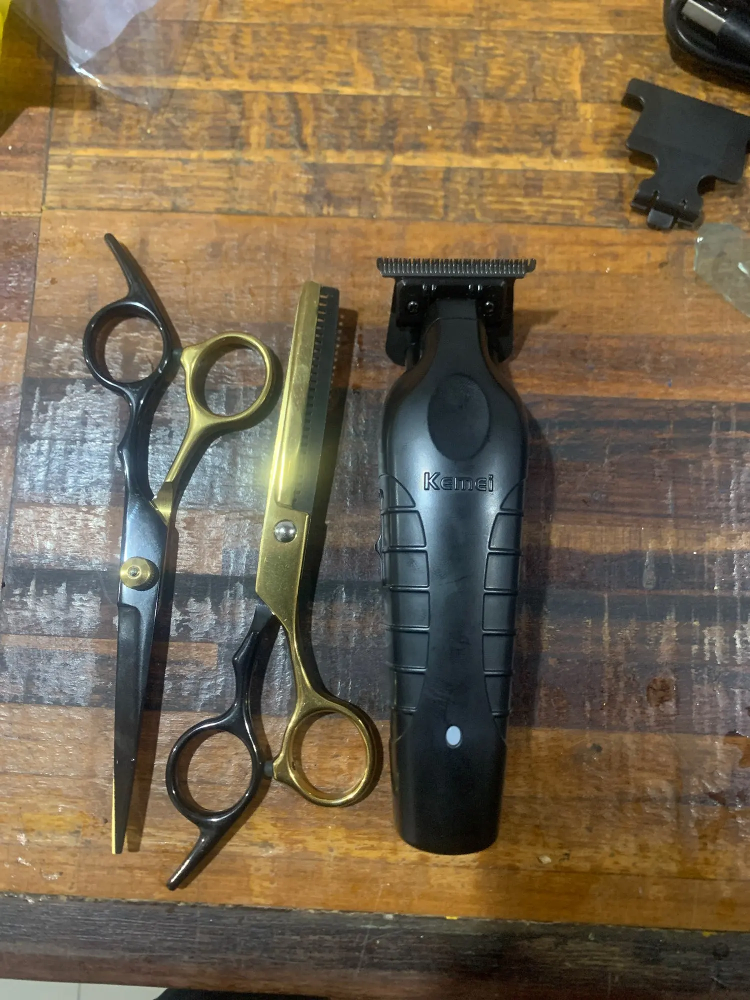 Kemei 2299 barbeiro aparador de cabelo sem fio 0mm zero lacunas escultura clipper detalhe profissional máquina corte acabamento elétrico photo review