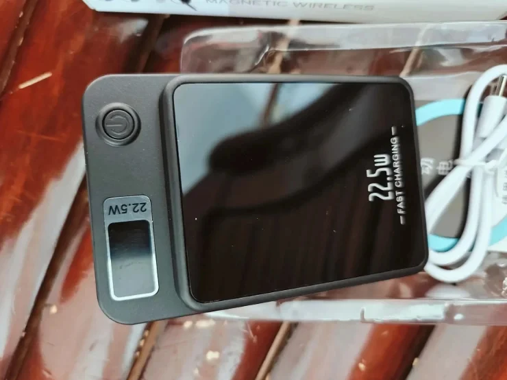 VIVO 2026 30000mAh Magnetic Wireless Fast Power Bank photo review