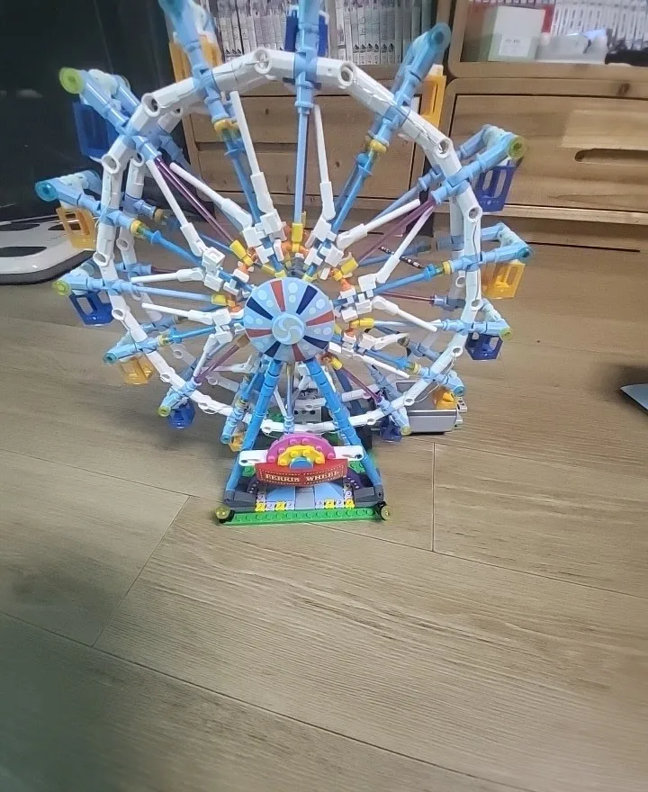 City Friends MOC Rotating Ferris Wheel Building Blocks Electric Bricks with Light Toys for Children Christmas Gifts photo review