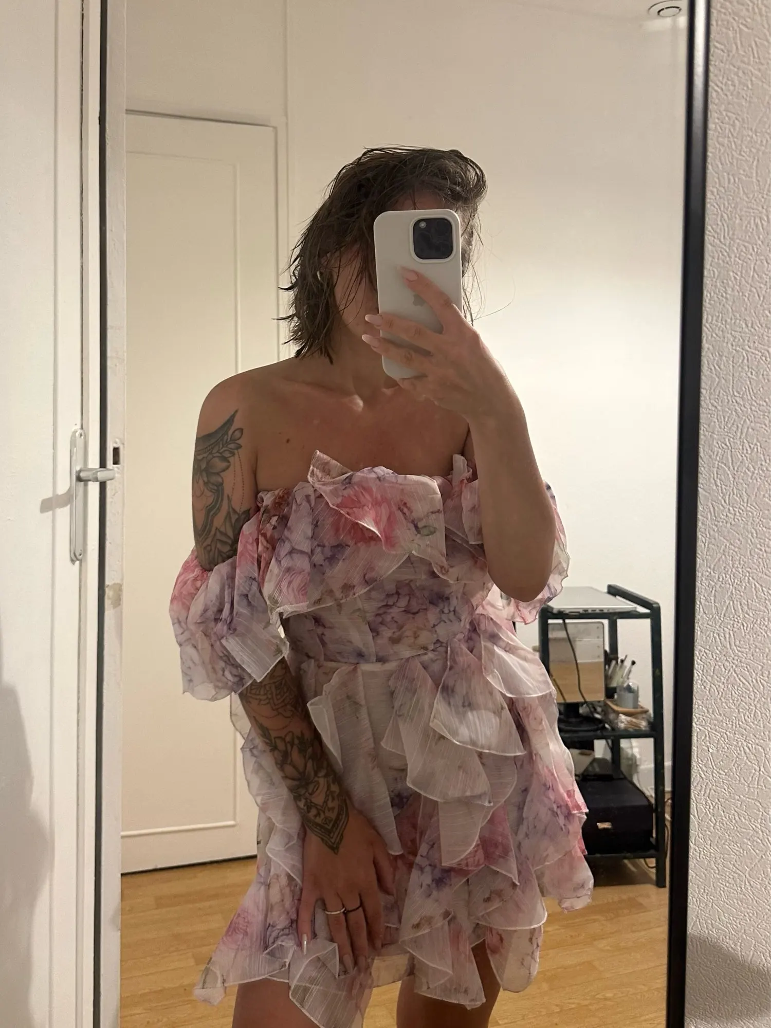 Chic Floral Printed Mini Dress Backless Sleeveless Hem Stacking Dresses photo review