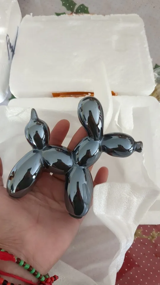 Mini Balloon Pup: Ceramic Abstract Ornament for Festive Flair photo review