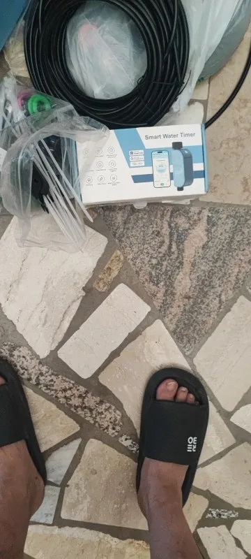 Smart WIFI Garden Watering Timer Tuya Automatic Sprinkler Remote Drip Irrigation System Outdoor Water Controller Valve Goole Hom photo review