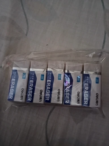 Deli 5/10 Uds 2B borrador limpio y libre de desorden examen de estudiante boceto de oficina borrador suave para niños suministros de corrección lápiz de goma photo review