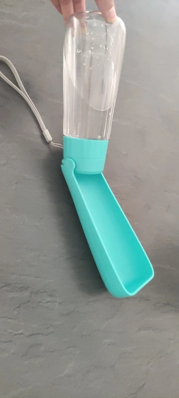 HydroPaws: Portable 550ml Water Bottle & Foldable Bowl for On-the-Go Adventures photo review