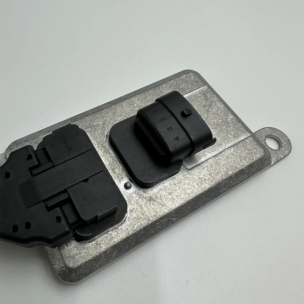 2894940 5WK96675A A034X847 Nitrox Oxygen Sensor Nox Sensor For NGK Probe For Cumminss VOLVOO D-AF XF Truckk High Quality Chip 5