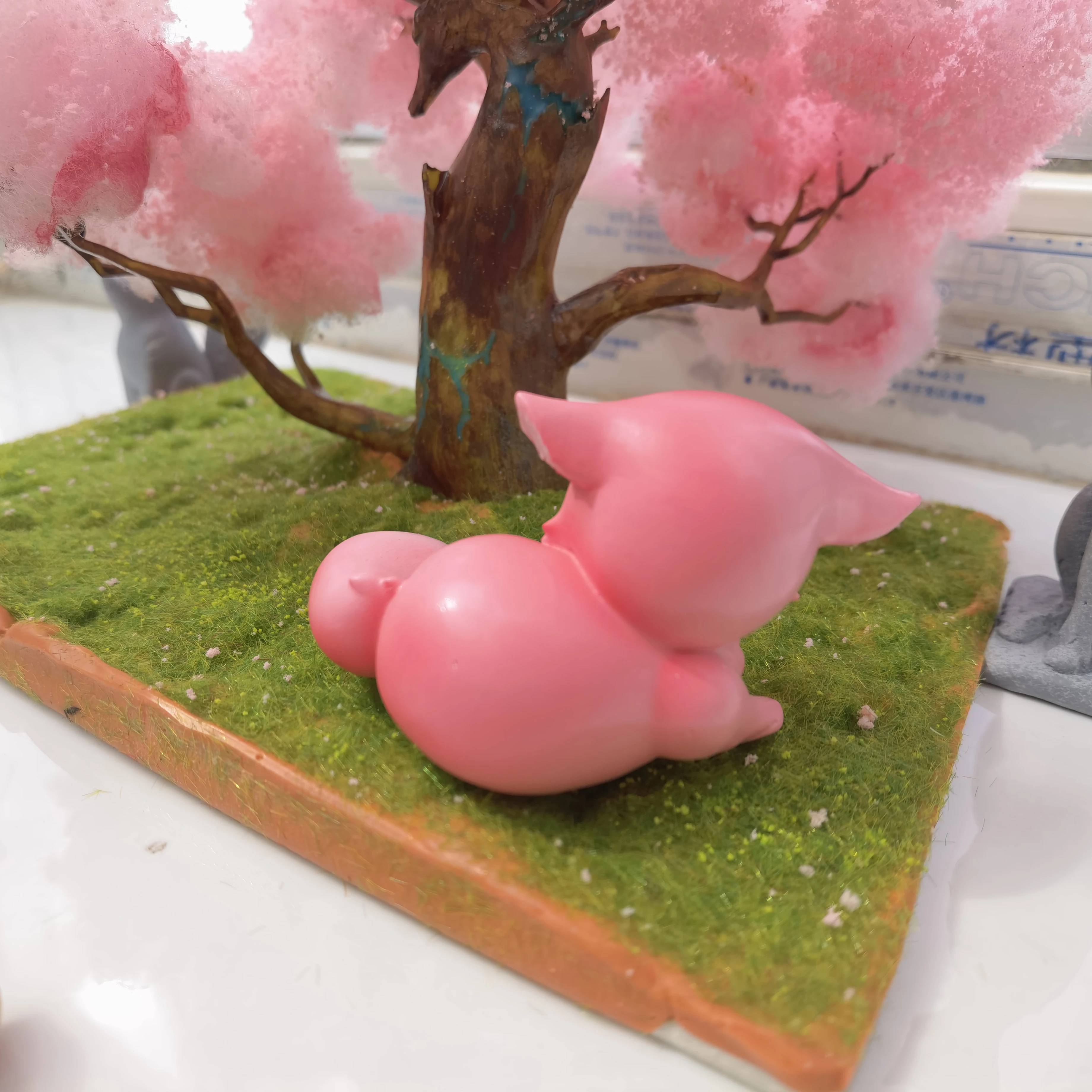 Action Figures Toys Anime Ornament Yae Miko Fox Kawaii Resin Doll Anime Gorou Dog Figurine Cosplay Props Home Decoration Gifts Collection