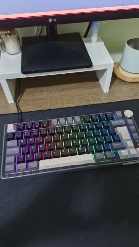 Teclado gamer Rk 75 photo review