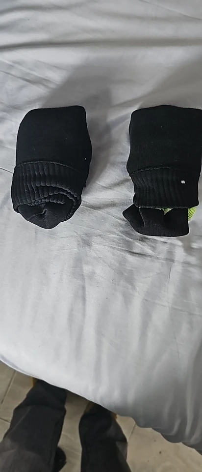 Wasserdichte Outdoor-Socken – Atmungsaktiv und Warm für Wandern, Camping, Skifahren & mehr photo review