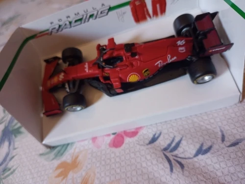 Bburago 1:43 F1 2021 Ferrari SF21 Formula Car Static Die Cast Vehicles Collectible Model Car Toys photo review