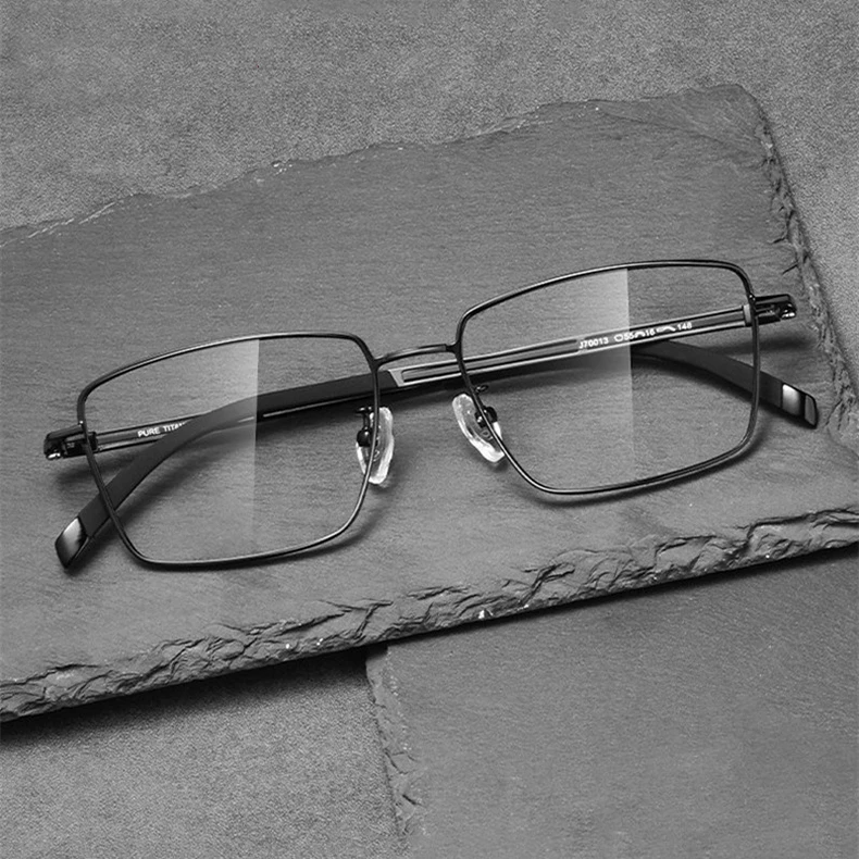Chashma Men's Full Rim Polygon Square Titanium Eyeglasses Image 1