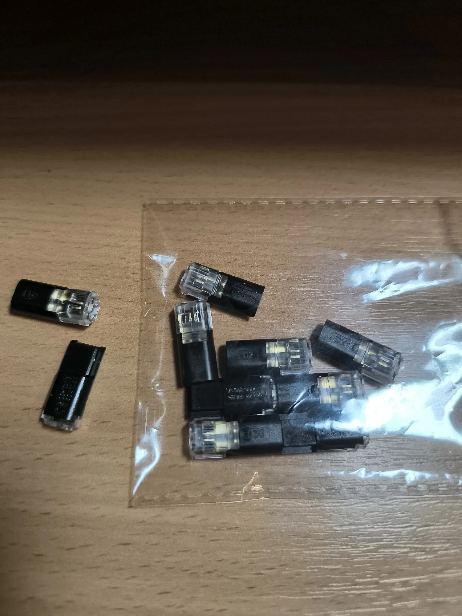 Electrical Wire Terminal No Stripping Quick Cable Connectors Dual Line Interconnection Detachable Safety Electric Wire Connector photo review