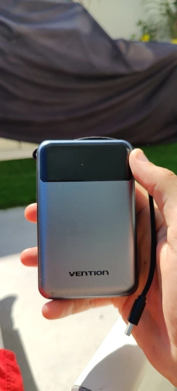 Vention 65W 20000mAh Power Bank with Built-in USB-C Cable photo review