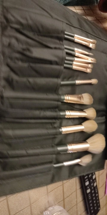 JTFIL Makeup Brushes Soft Fluffy Makeup Tools Cosmetic Powder Eye Shadow Foundation Blush Blending Beauty Make Up Brush Beauty photo review