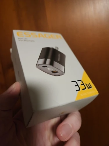 33W USB C Charger Digital Display PD Fast Charging