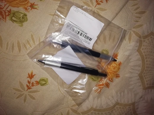 Bolígrafo multifunción 7 en 1 con herramienta de mano moderna, regla técnica de medida, destornillador, lápiz óptico para pantalla táctil, nivel de burbuja photo review