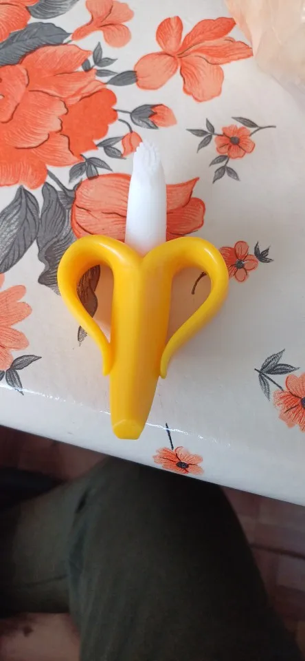 Banana Shape Safe Toddle Teether Baby Silicone Training Toothbrush BPA Free Banana Teething Ring Silicone Chew Dental Care Toot photo review