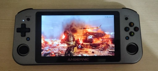 Mini PC Portable Win600 ANBERNIC: 5.94", 8 Go DDR4, Athlon Silver 3050e/3020e, Windows 10 et Steam OS photo review
