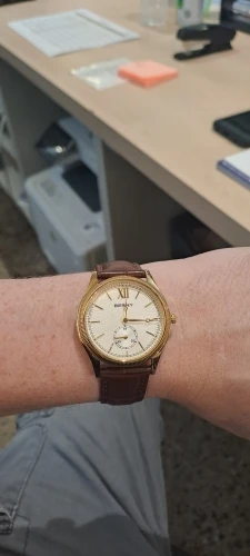 AURELIUS SLIM™ Golden Prestige Watch photo review