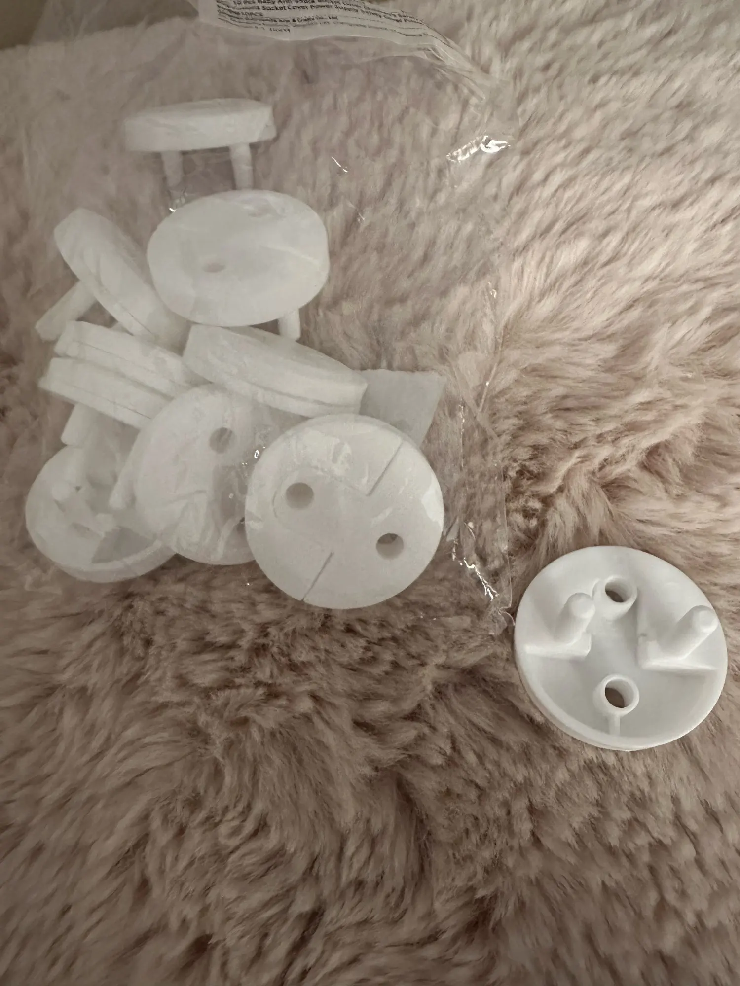 10pcs Anti-Shock Socket Covers - European Regulations Safety Covers for Power Outlets photo review
