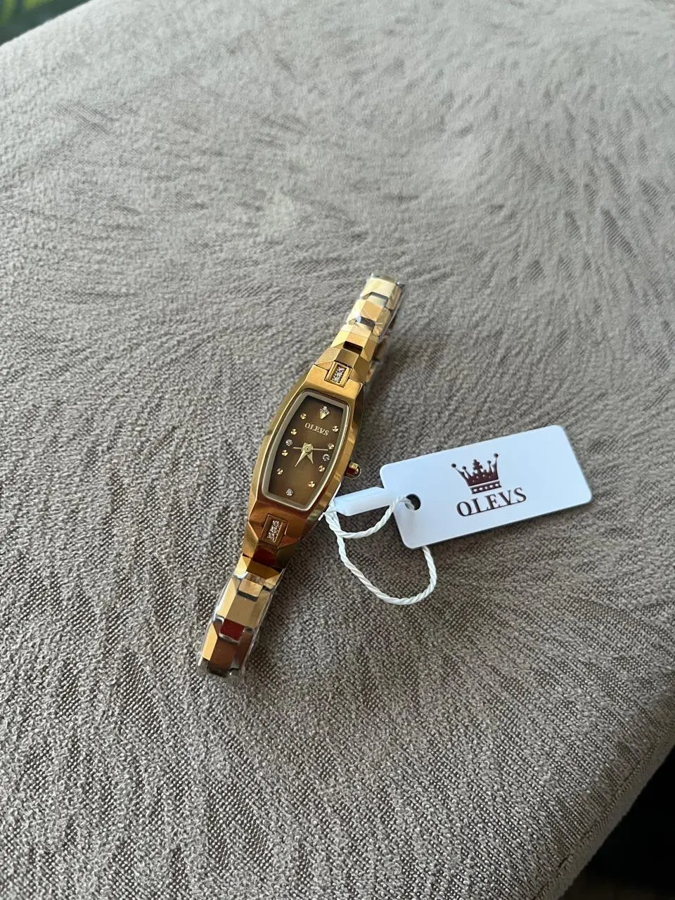 OLEVS Slim Thin Watch for Women photo review