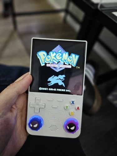 R36 ULTRA photo review