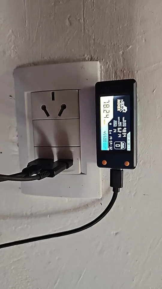 Bitcoin Miner v2.0 – Dein Ticket zur Krypto-Lotterie! photo review