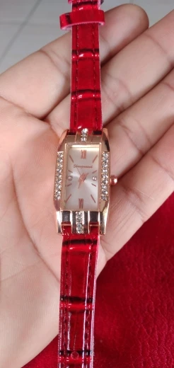 Elegant Retro Square Watches for Women, Decorative Wrist Watches for Women, Red photo review