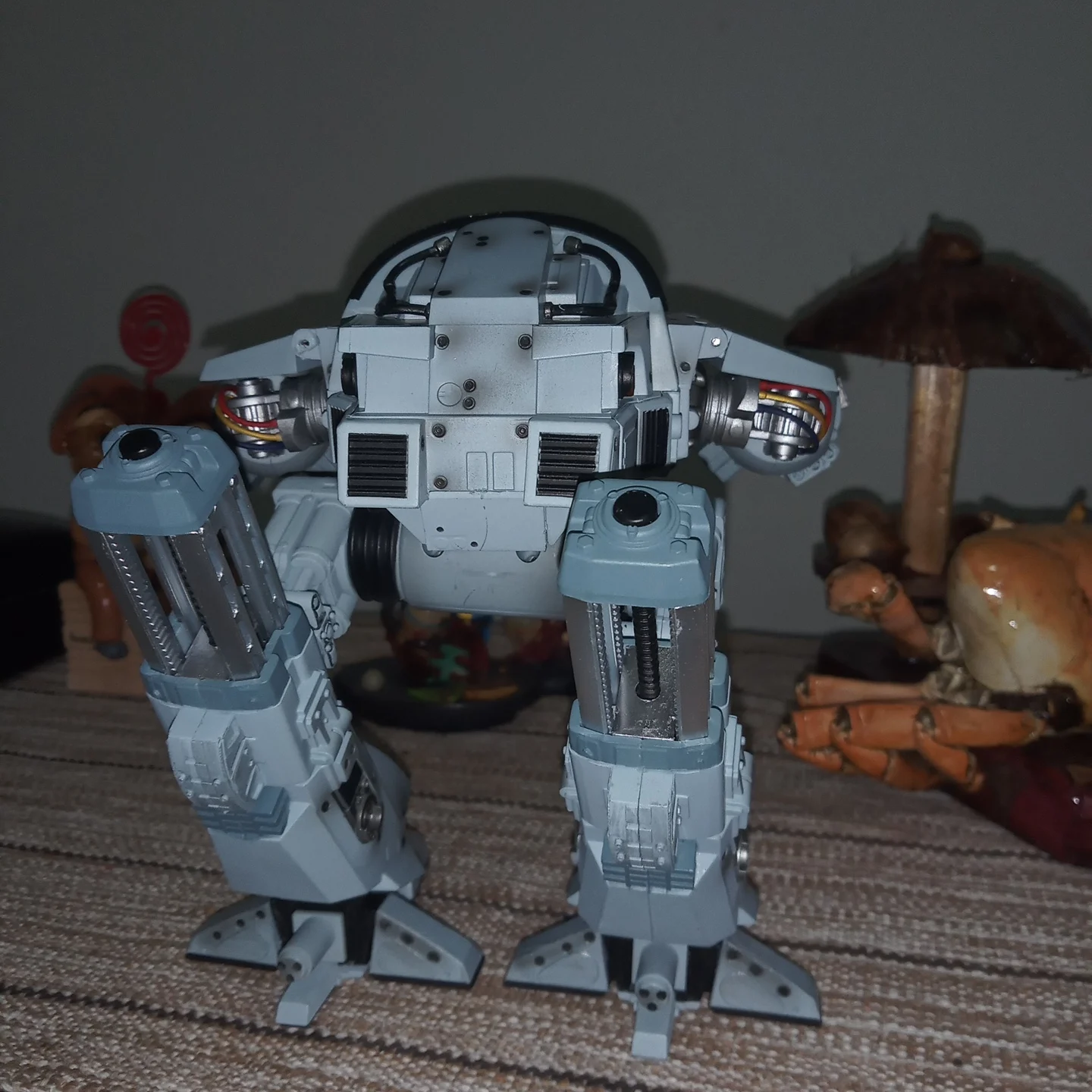 ROBOCOP : ED-209 With Sound 1:18 Scale 4 Inch Acton Figure photo review