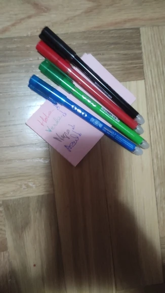 4 Uds. Bolígrafos borrables al calor de 0,7 MM, punta de bala, bolígrafo de Gel borrable sensible al calor de colores, escritura suave, tinta negra, azul, roja y verde photo review