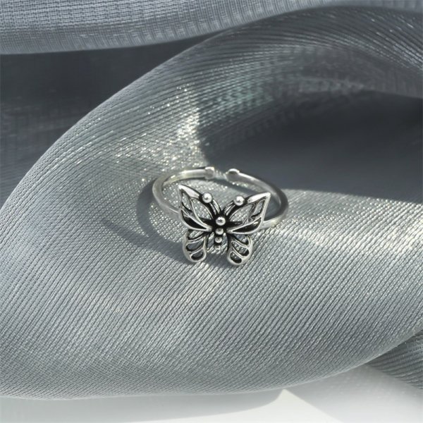Silver Color Dancing Moving Butterfly Rings Dainty Insect Minimalist Rings For Women French Jewlery 2022 Trend Anillos