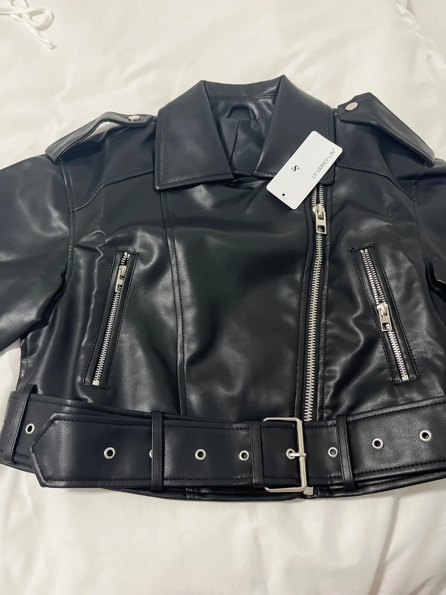 Ailegogo Faux Leather Short Jacket photo review