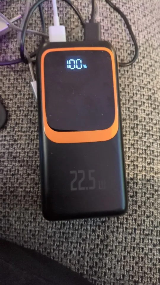 QOOVI Power Bank 20000mAh External Large Battery Capacity PD 22.5W Fast Charging Portable Charger Powerbank photo review