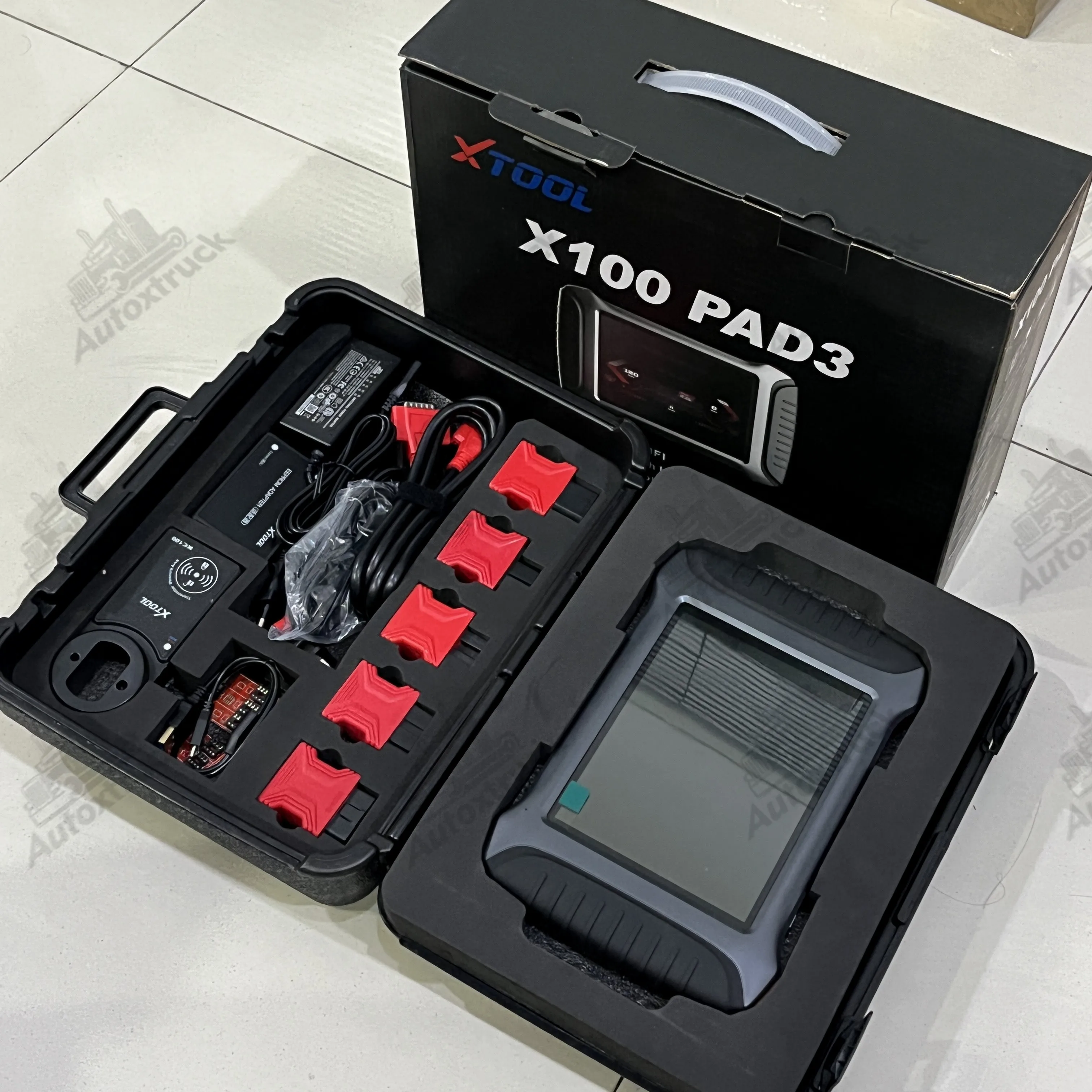 

OBD2 Car Key Programmer XTOOL X100 PAD3 Diagnostic Tool Bi-Directional X100 PAD3 Control 31+Services