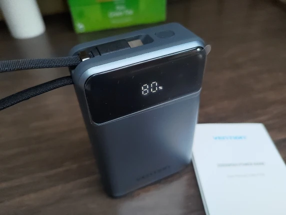 Vention 65W 20000mAh Power Bank with Built-in USB-C Cable photo review