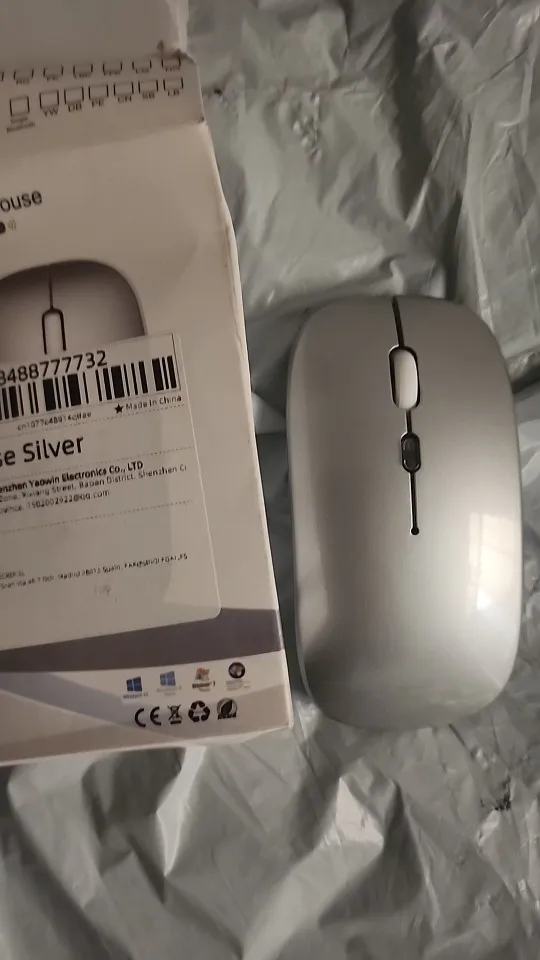 Wireless Bluetooth 2.4GHz RGB Mouse Rechargeable Silent photo review