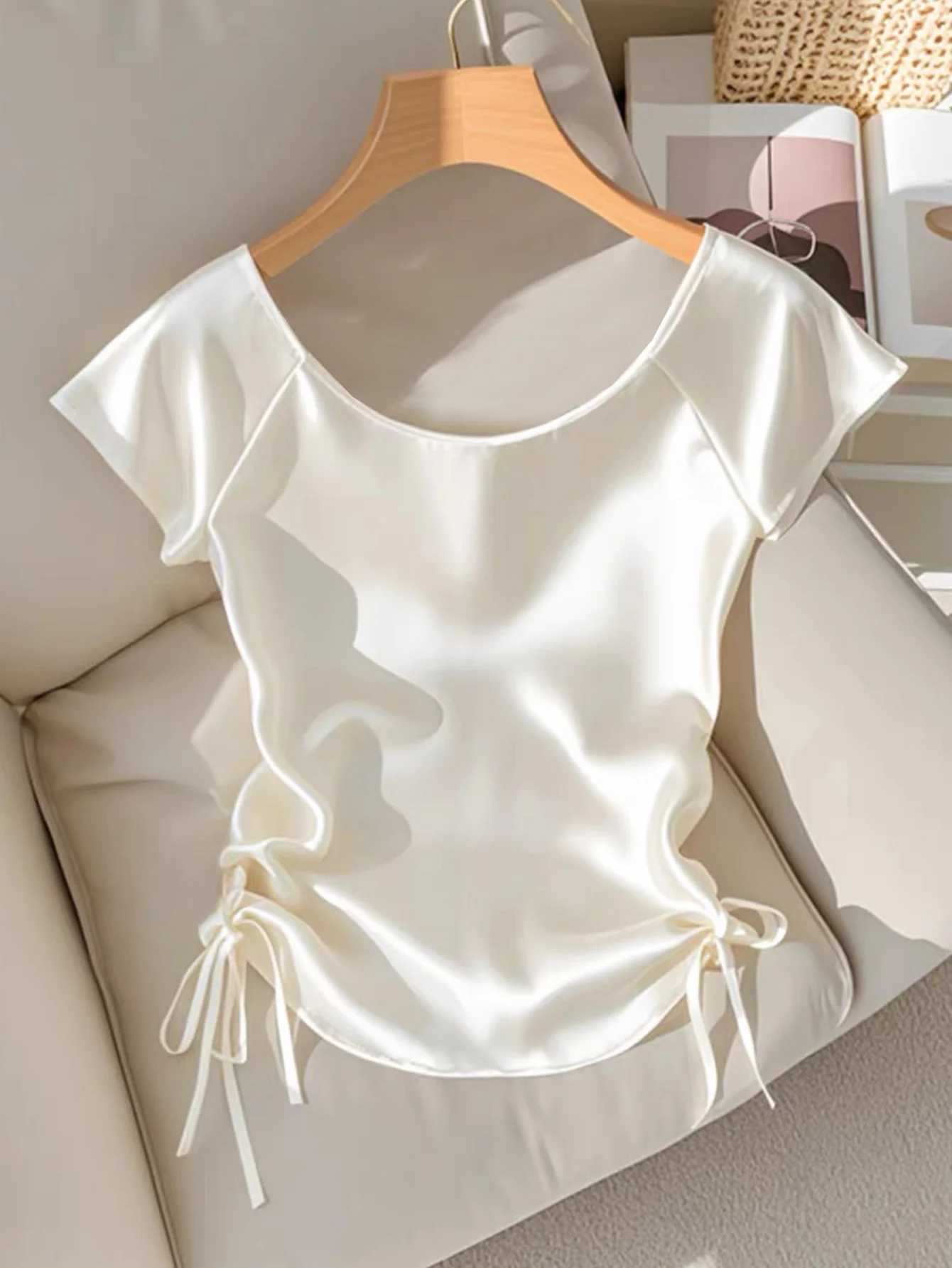 Chic Luxury White Satin Shirt Gold Flower Brooch Detail Drawstring Side Ruched Casual Summer Blouse 2