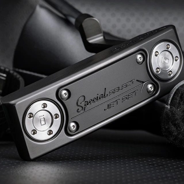 A Sleek and Stylish Choice: The 2024 Jet Set Black Newport 2 Plus Special Select Putters White Shaft