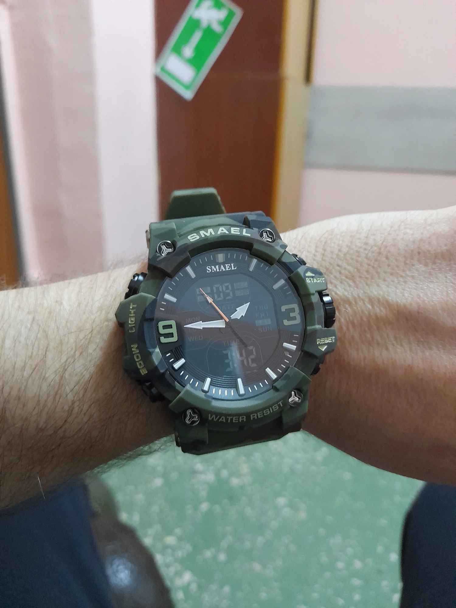 Relógios militares masculinos, relógio esportivo à prova d'água, despertador, tempo duplo, relógios de pulso digitais 8049b, relógios militares photo review