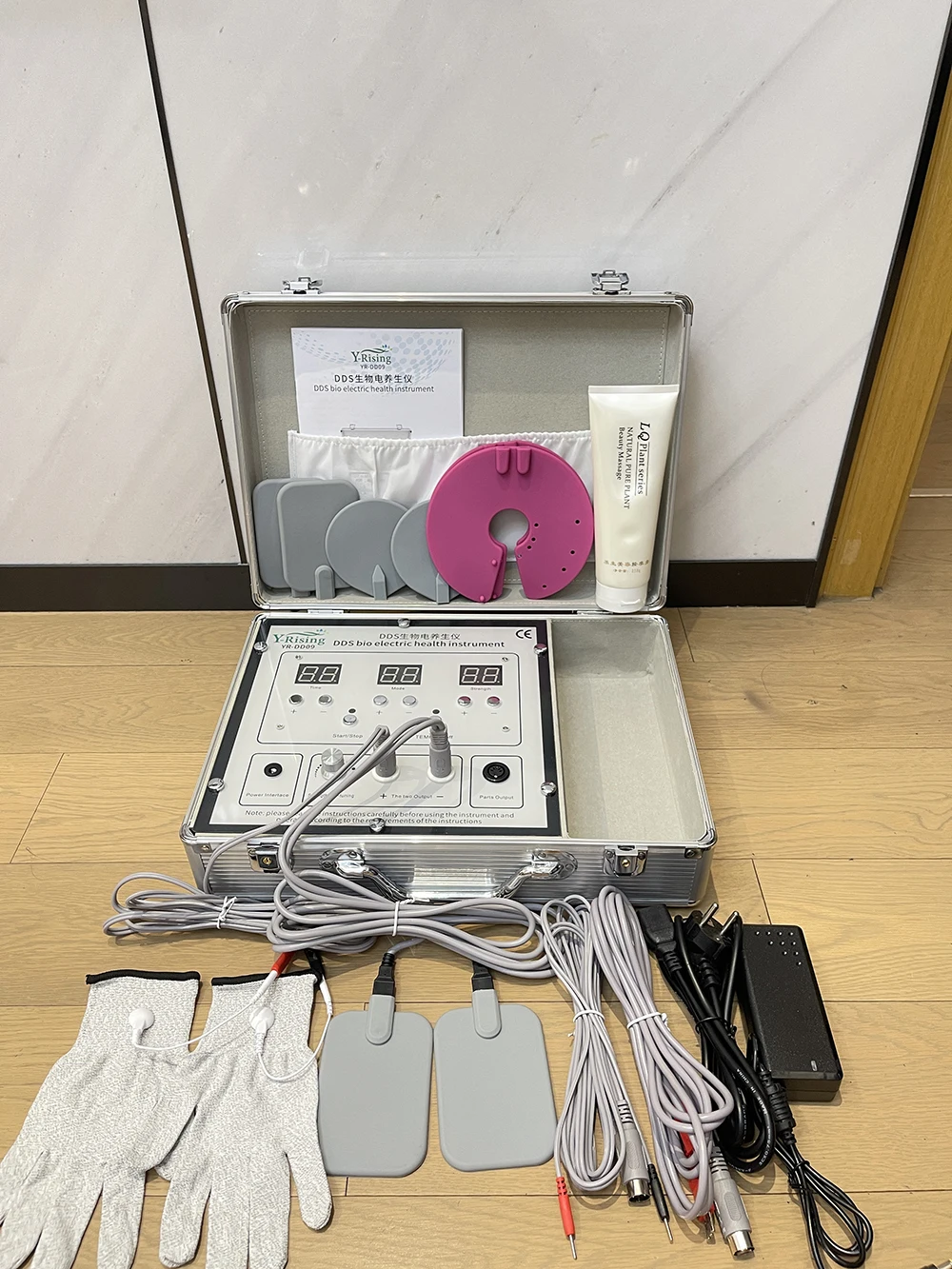 Russian version 99 Modes Bio Electric Therapy Dds Massager With Massager Slipper