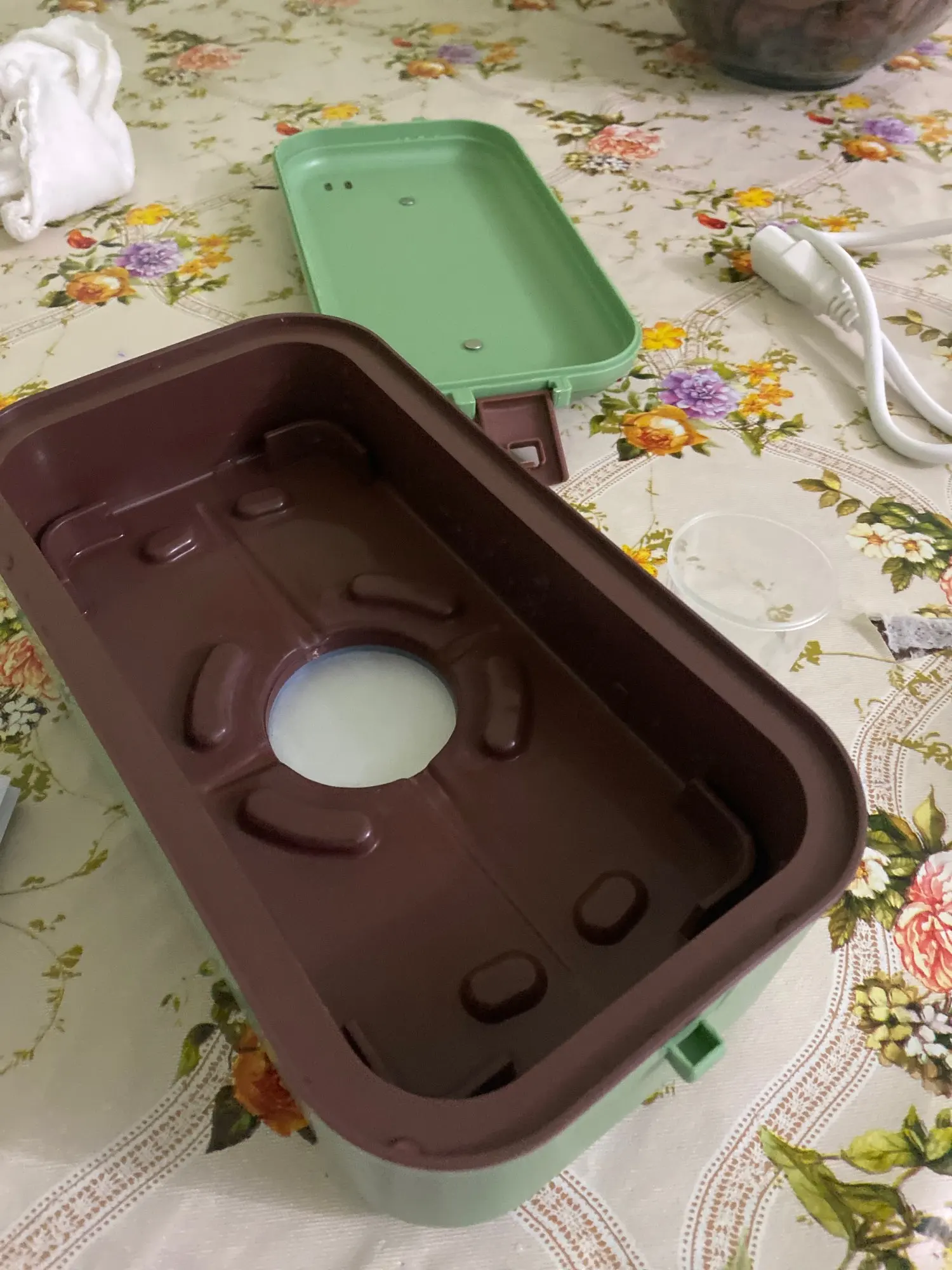 Attachment image review on Androf Lunch Box