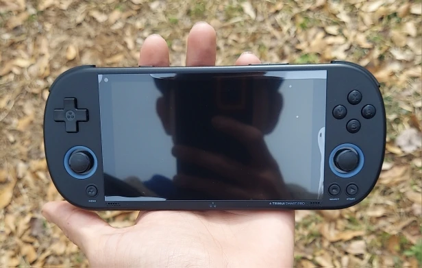 Retroid Pocket 5 Handheld Game Console photo review