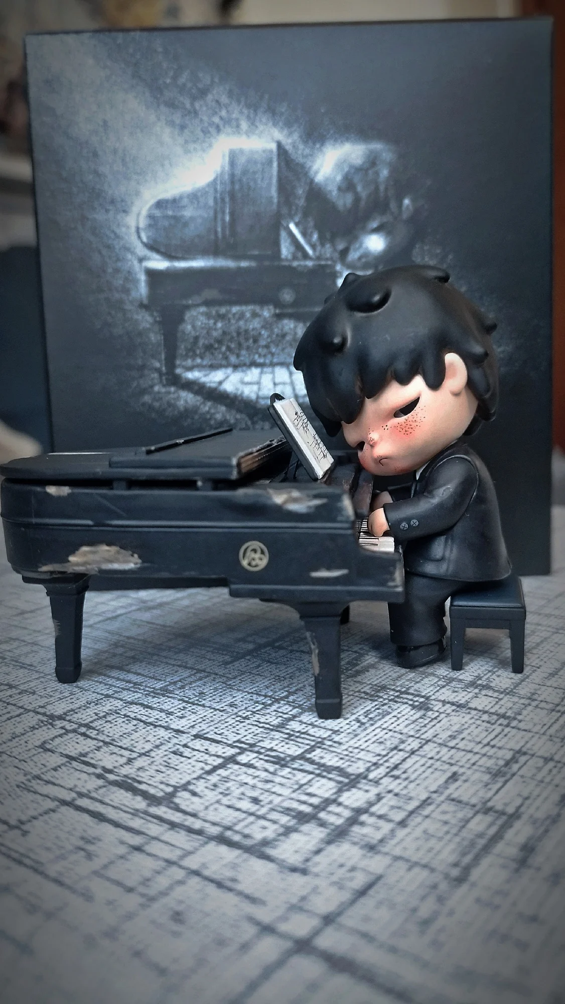 POP MART Hirono The Pianist Figure Limited Edition Limited to 2pcs